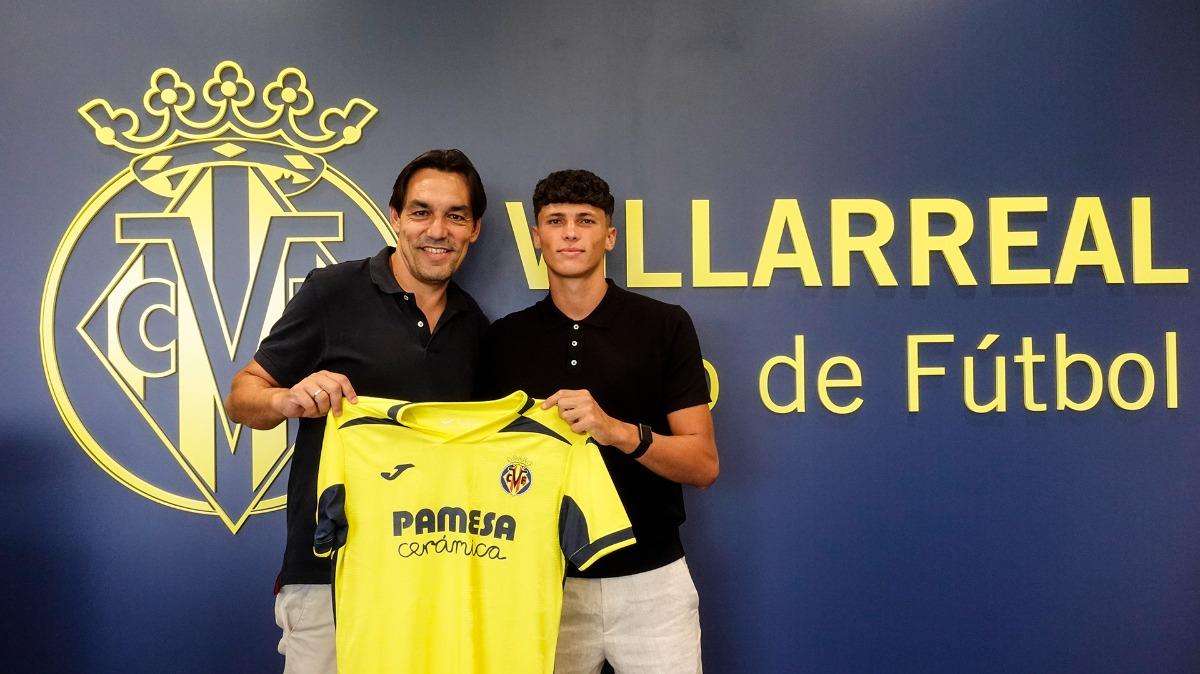 El Villarreal CF renueva a Dani Budesca hasta 2031