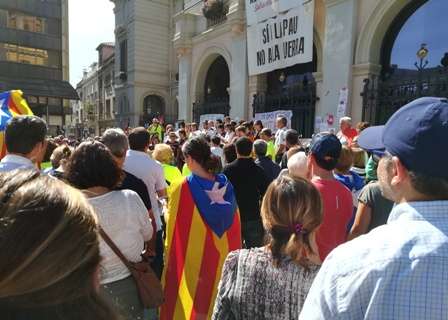 EN DIRECTO - Puigdemont: "Propongo que el Parlamento suspenda la declaración de independencia"