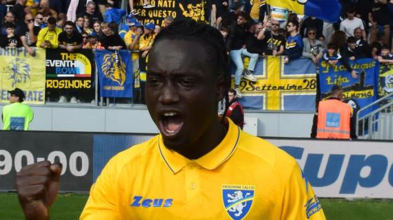 OFICIAL: Roma, Ebrima Darboe al Bari