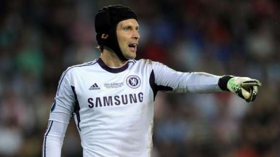 Chelsea, Cech vería con buenos ojos una oferta del Arsenal