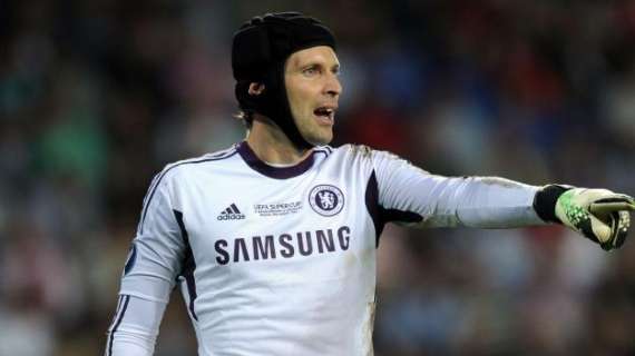 Chelsea, Cech saldría cedido a PSG o Mónaco