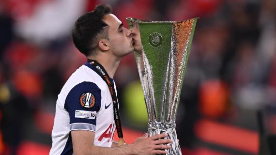 OFICIAL: Tottenham, confirmada la desvinculación de Reguilón