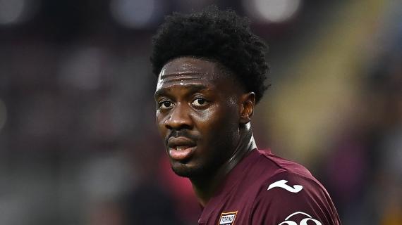 Manchester City, Ola Aina en el punto de mira