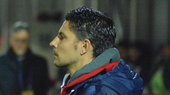 OFICIAL: Bari, Moreno Longo nuevo entrenador. Fue predecesor de Fábregas en el Como