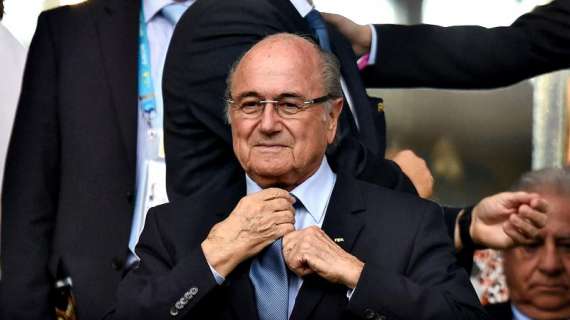 Blatter abandona el Hospital