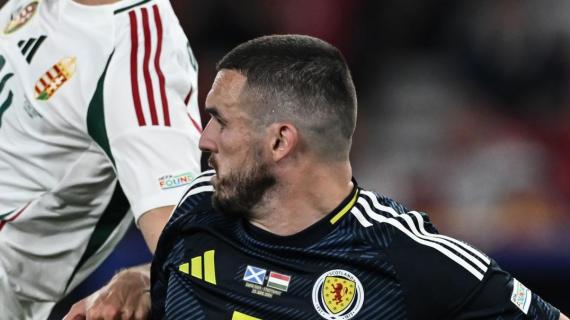 Aston Villa, McGinn baja indefinida por lesión muscular