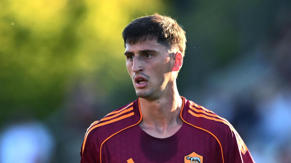 Kumbulla no cierra la puerta a volver al RCD Espanyol