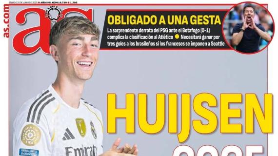As: "Huijsen coge el timón"