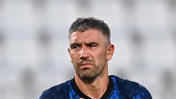 Serbia, la Federación confirma la salida de Kolarov hacia el Inter