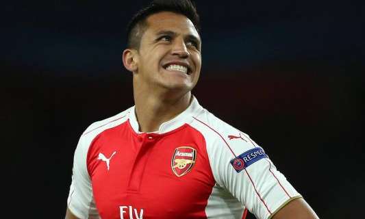 Premier League, goleada del Arsenal con triplete de Alexis Sánchez (1-5)