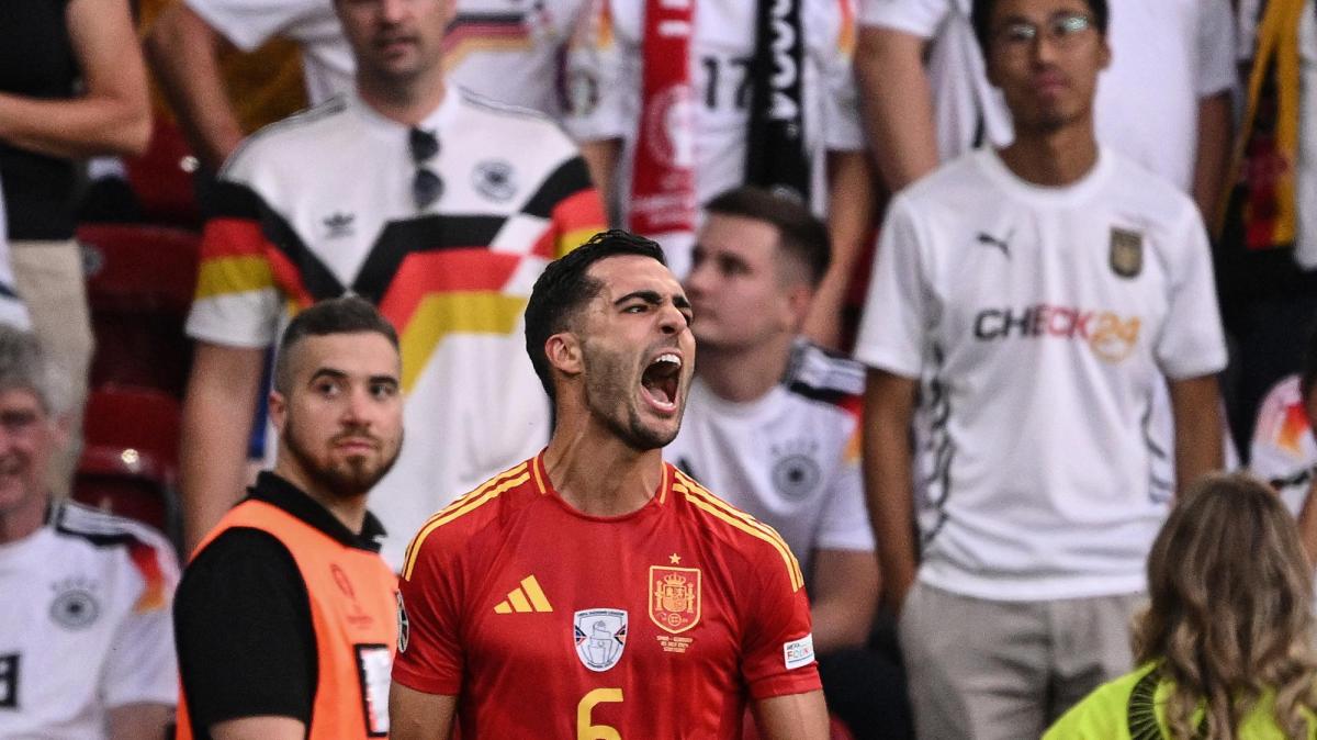 Mikel Merino: "Todos queremos jugar más pero el fútbol es más que los once que salen titulares"
