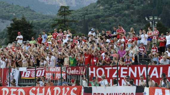 Unos 3.500 aficionados del Bayern, 150 de ellos 'hoolingans', llegan a Madrid