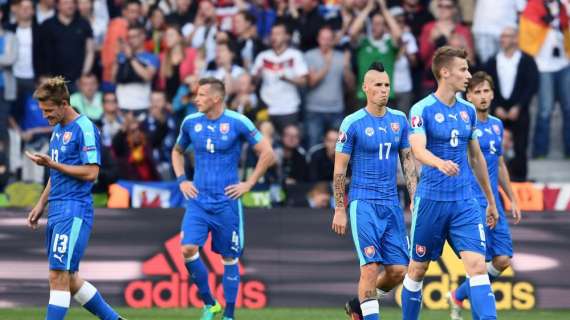 Dinamarca cayó 3-0 ante Eslovaquia