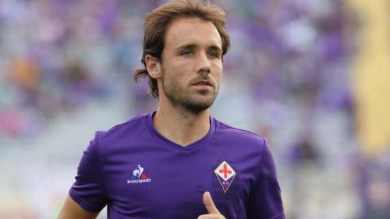 Italia, la Fiorentina consolida el liderato con goles de Valero y Verdú. Milan humillado por el Nápoles