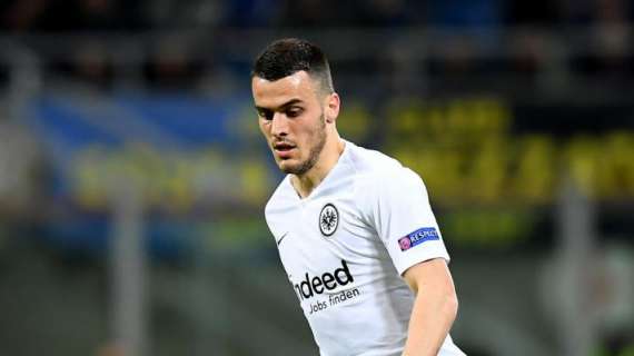 Eintracht Frankfurt, Kostic no acepta la renovación de su contrato