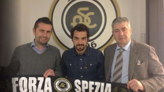OFICIAL: De las Cuevas deja Osasuna y firma por el Spezia italiano