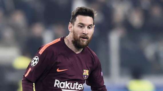 Messi sigue el Málaga-Barça desde la Clínica