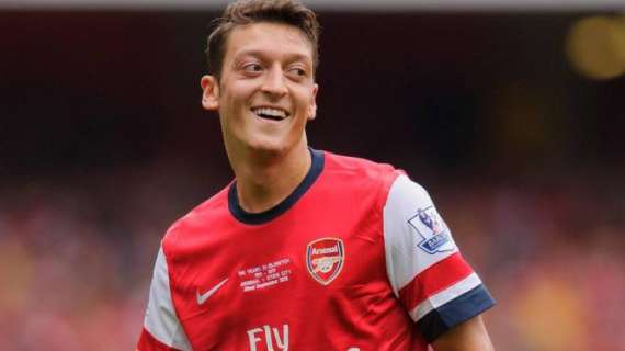 Sun, Özil se quedará en el Arsenal