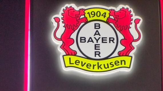 Bayer Leverkusen, movimientos por Emiliano Buendia