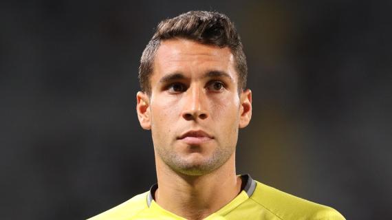 Gazzetta.gr, Hugo Mallo pretende dejar el Aris y volver a España
