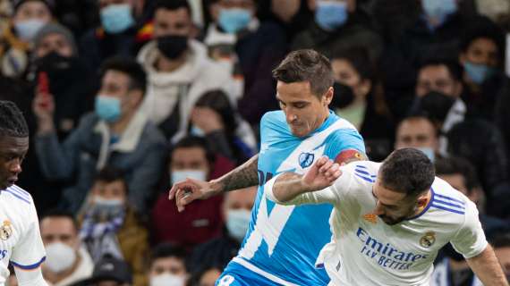 Trejo de penalti convierte el tercer gol del Rayo Vallecano (3-2)