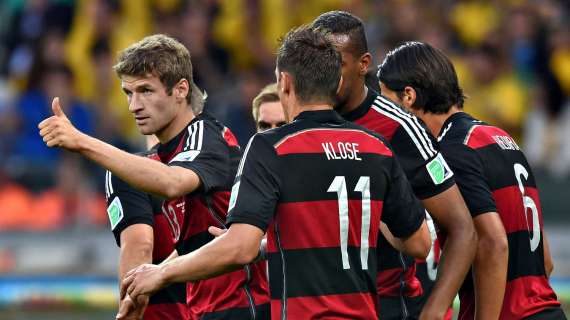 Löw llama a Gomez y Reus para los duelos ante Argentina y Escocia