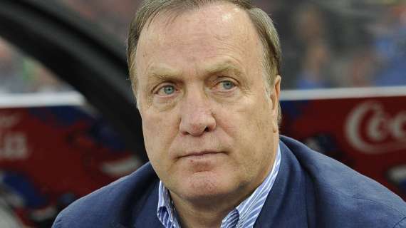 Curaçao, Advocaat acepta continuar un año más como seleccionador