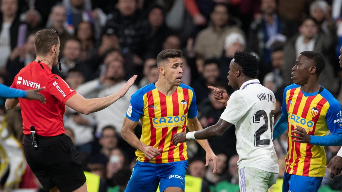 Besiktas, Gabriel Paulista en la agenda de Fenerbahçe o Corinthians