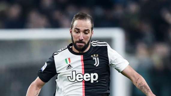 Juventus, podría renovar Higuain