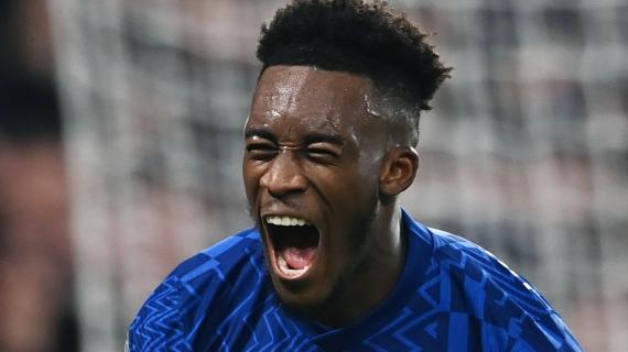 Premier League, Hudson-Odoi castiga al Liverpool