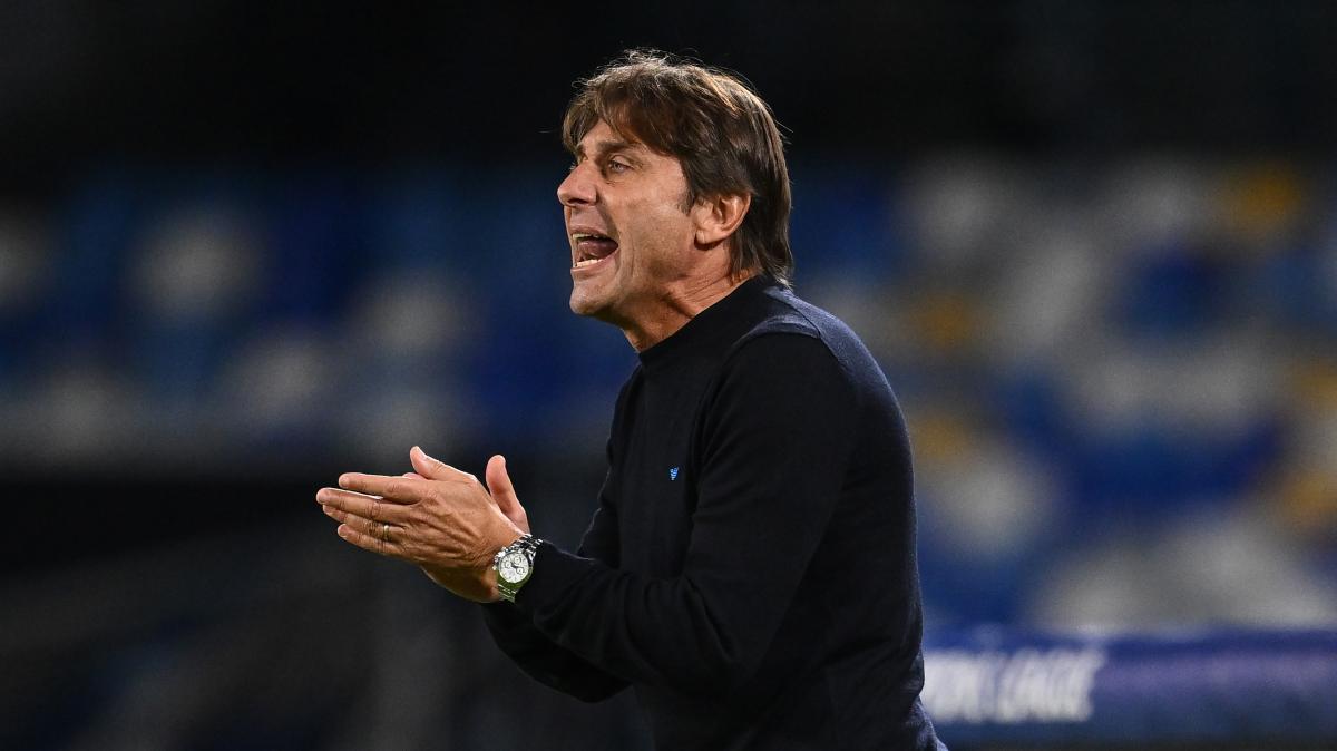 SSC Napoli, Conte: "El Eintracht hizo catenaccio: si no marcamos, no podemos ganar"