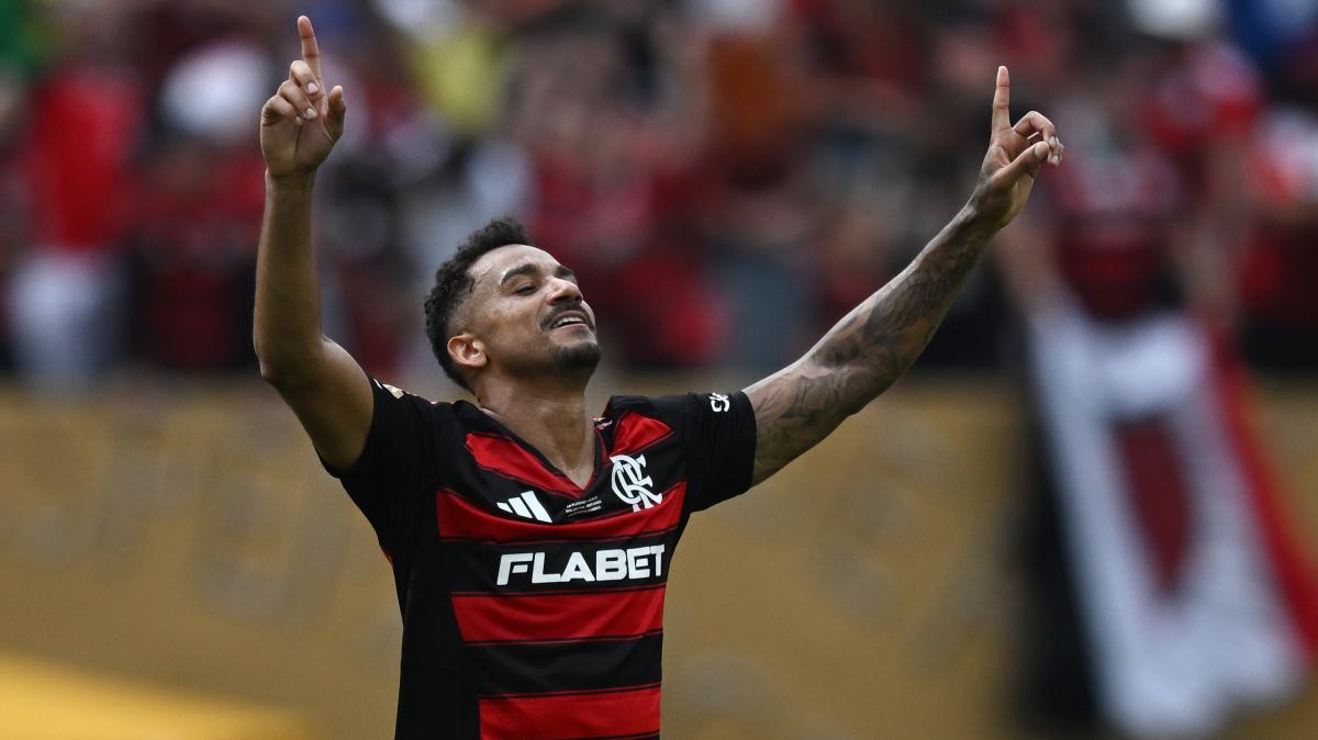 El Flamengo disfruta del gran momento del ex de la Juve, Danilo. Filipe Luis, radiante: "Jugador de alto nivel"