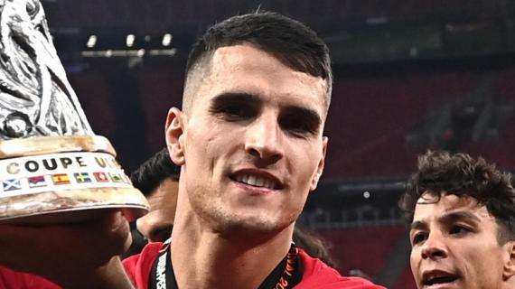 OFICIAL: AEK Atenas, firma Erik Lamela hasta 2027