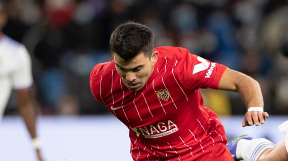 Sevilla FC, condena a los insultos contra Acuña y Sánchez Flores