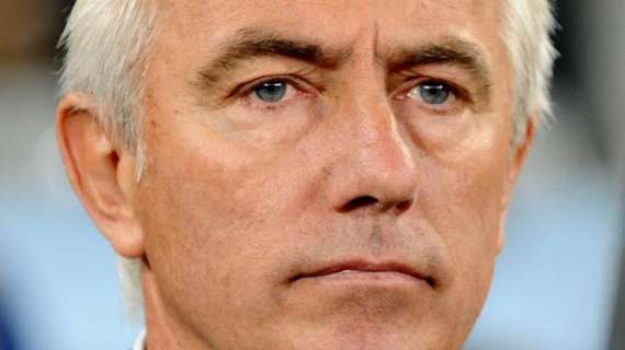 OFICIAL: Emiratos Árabes Unidos, Van Marwijk renuncia