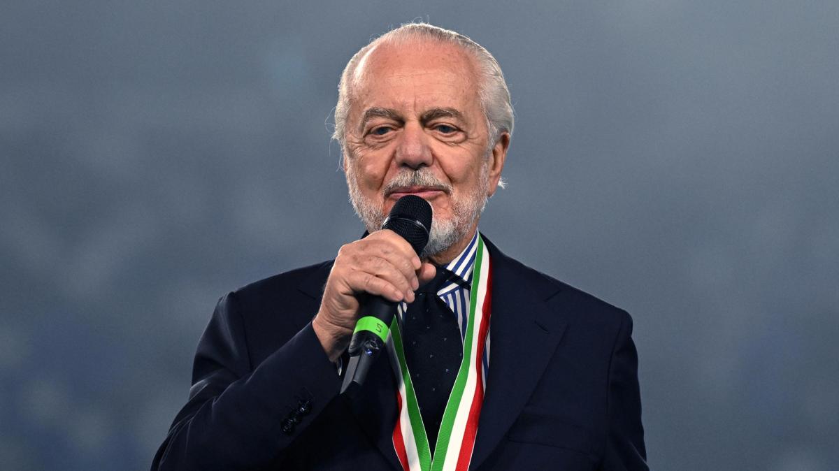 De Laurentiis: "Un aficionado de la Juventus me dijo: 'No tenemos un presidente como usted'"