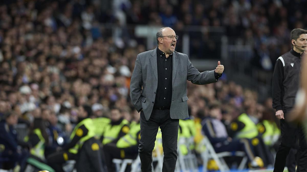 Panathinaikos presenta a Benítez: "Me convenció la idea desde el primer momento. ¿Esquema? Lo importante es trabajar duro"