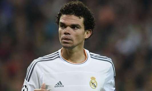 Pepe cree que James Rodríguez "tiene una zurda increíble" y ve "muy fuerte" a Bale