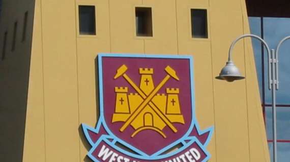 OFICIAL: West Ham United, Mavila al Aldershot Town
