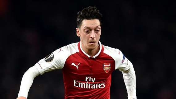 Arsenal, Emery insiste en declarar transferibles a Özil, Mkhitaryan y Mustafi
