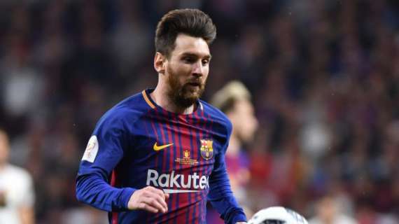 Golazo de Messi de libre directo de media distancia (3-0)