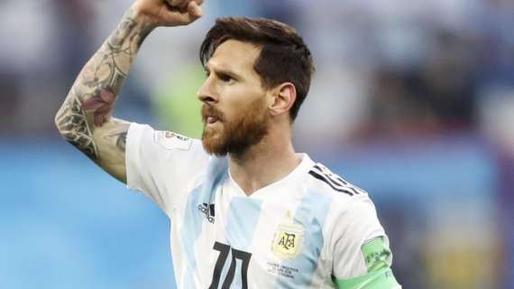Argentina, Scaloni: "Los jugadores tienen que ver a Messi como a un compañero más"