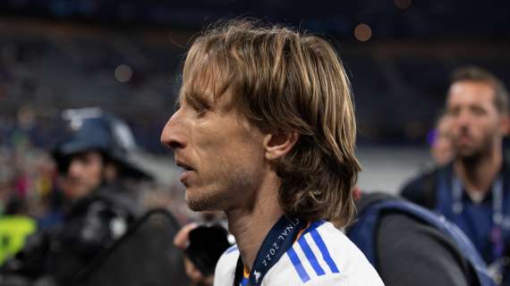 OFICIAL: Real Madrid, renovó Luka Modric