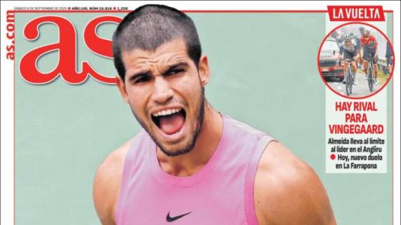 As: "España golea sin nueve"