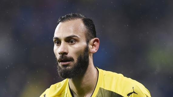 OFICIAL: Se retira Ömer Toprak