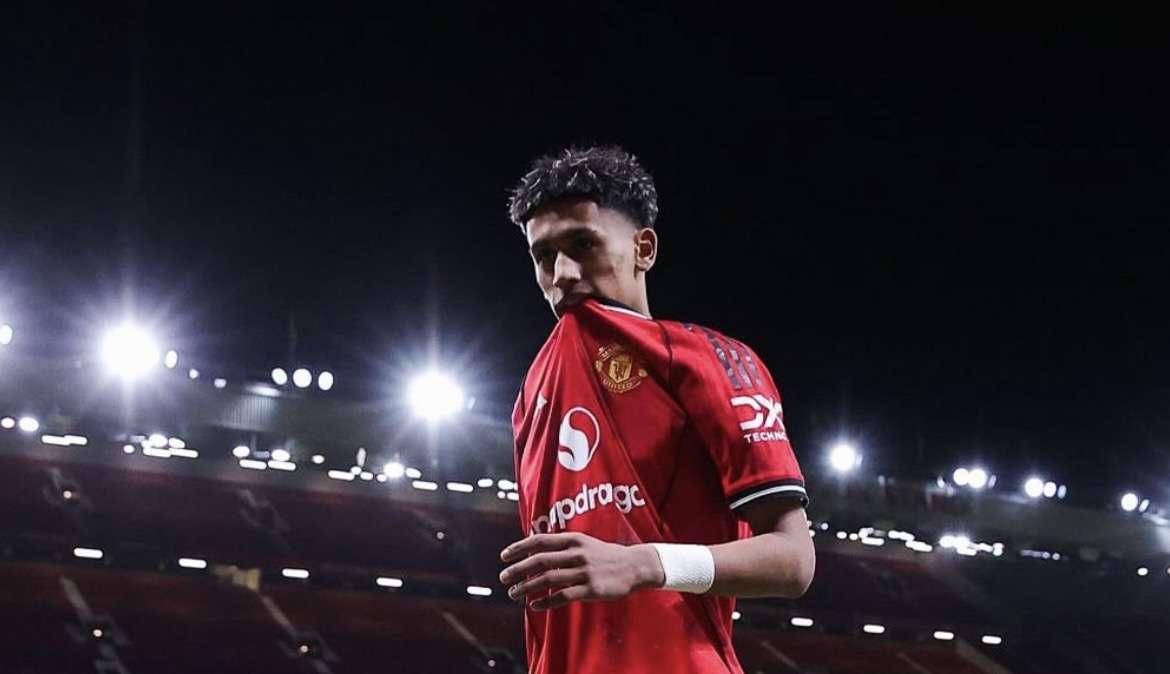 El Barcelona busca adelantarse al Real Madrid por la joya del Manchester United