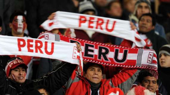 Perú, Ballón convocado de urgencia