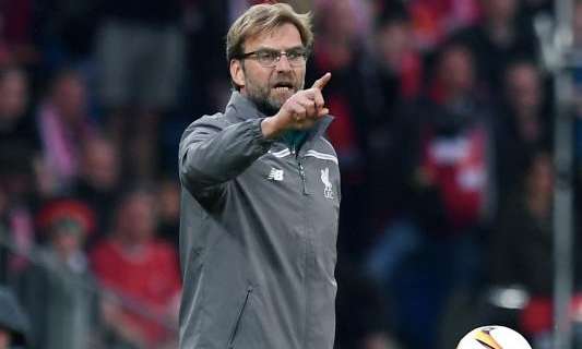 Liverpool, la llegada de Mané supondrá la salida de Benteke