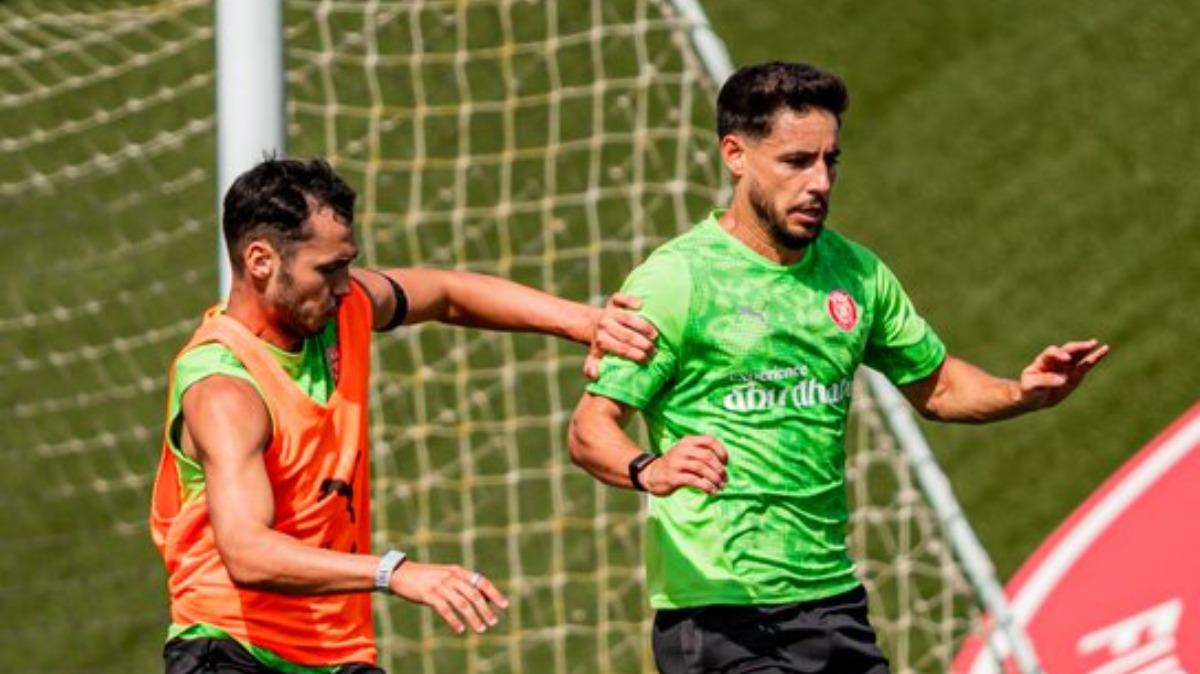 El Rayo Vallecano acelera por Álex Moreno y podría cerrar su fichaje pronto