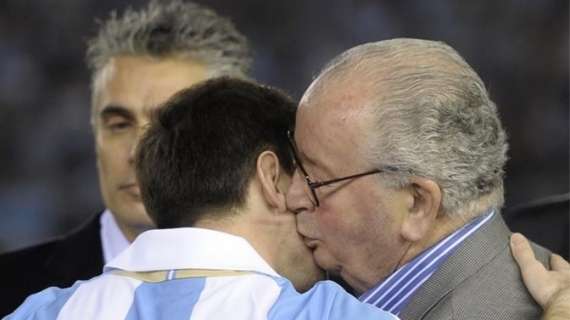 Blatter, "muy triste" por la muerte de Grondona